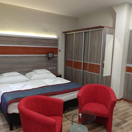 Fortuna Hotel Мисколк Екстериор снимка
