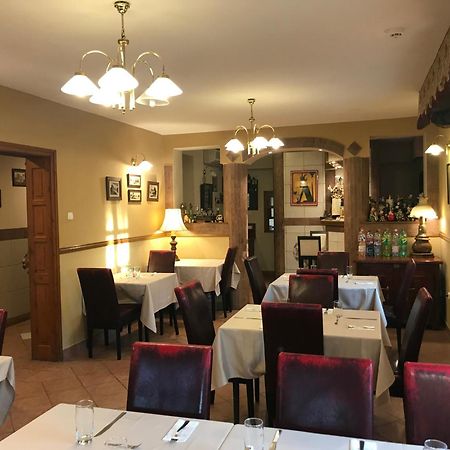 Fortuna Hotel Мисколк Екстериор снимка